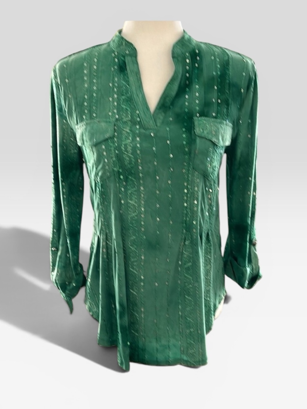 New Directions Womens Marble Green Embroidered Sequins V-Neck Tunic Top Med. NWT